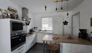 Maison 4 pièce(s)