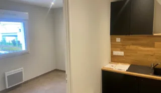  LOCAL D’ACTIVITÉS 53 m² TREILLIERES