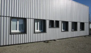  LOCAL D'ACTIVITÉS VANNES 180 m²