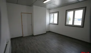  LOCAL D'ACTIVITÉS VANNES 180 m²