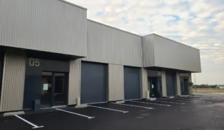  LOCAL D'ACTIVITÉS SAINT AVÉ 128 m²
