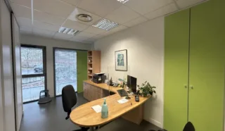  BUREAUX  110 m² CARQUEFOU
