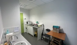  BUREAUX  110 m² CARQUEFOU