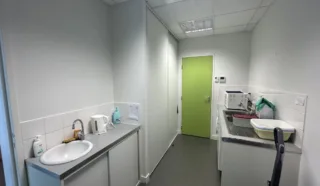  BUREAUX  110 m² CARQUEFOU