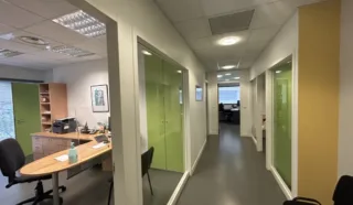  BUREAUX  110 m² CARQUEFOU