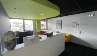  BUREAUX 157 m² ST GREGOIRE