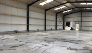  LOCAL D'ACTIVITES  130 m²  LANDERNEAU