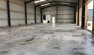  LOCAL D'ACTIVITES  130 m²  LANDERNEAU