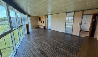  LOCAUX D'ACTIVITÉS 1 060 M² LE CELLIER