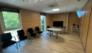  LOCAUX D'ACTIVITÉS 1 060 M² LE CELLIER