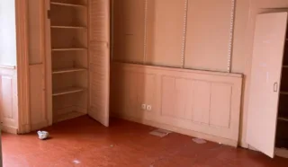  BUREAUX 428 m² VITRE