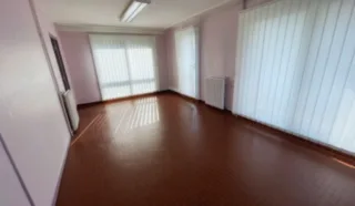  BUREAUX 388 m² ST BRIEUC