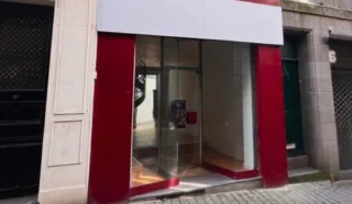  BUREAUX VITRINE 128 m² ST BRIEUC