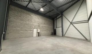  LOCAUX D'ACTIVITÉS 526 M² NANTES
