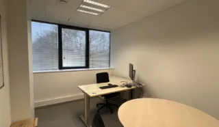  BUREAUX 3 700 m² ST JACQUES DE LA LANDE