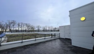  BUREAUX 304 m² ST JACQUES DE LA LANDE