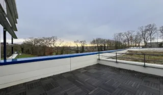  BUREAUX 602 m² ST JACQUES DE LA LANDE