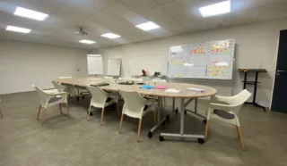  LOCAUX D'ACTIVITES 1875 m² LANDIVISIAU