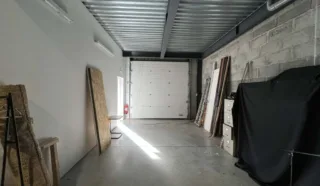  LOCAL D'ACTIVITES VERN-SUR-SEICHE 228 m²