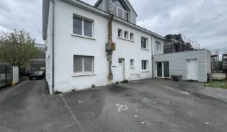  LOCAUX COMMERCIAUX 450 M² SAINT HERBLAIN