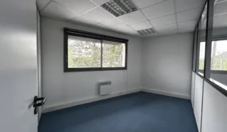  BUREAUX 233 M² NANTES
