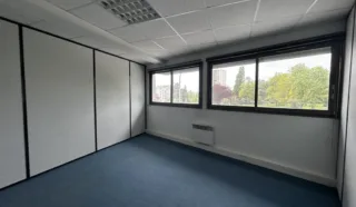 BUREAUX 233 M² NANTES