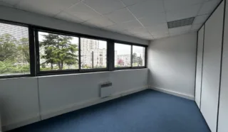  BUREAUX 233 M² NANTES