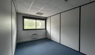  BUREAUX 233 M² NANTES