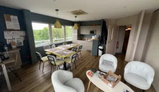  BUREAUX 364 M² CARQUEFOU