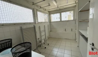  LOCAUX COMMERCIAUX 166 M² LA BAULE ESCOUBLAC