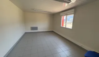  LOCAL D'ACTIVITES 298 m² GUIPAVAS
