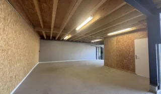  LOCAUX D'ACTIVITÉS 196 M² SAINTE PAZANNE