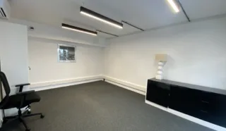  BUREAUX 90 m² BREST