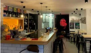  DROIT AU BAIL LOCAL COMMERCIAL 54 m² BREST