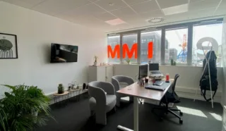  BUREAUX 678 m² BREST