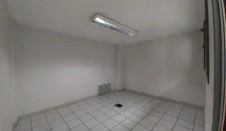  LOCAL PROFESSIONNEL 180 m² PONTIVY