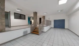  LOCAL PROFESSIONNEL 180 m² PONTIVY