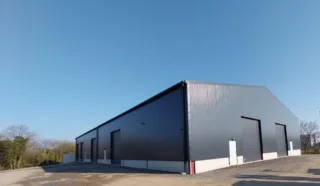  LOCAL D'ACTIVITES SAINT-MELOIR-DES-ONDES 110 m²