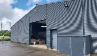  LOCAL D'ACTIVITE QUEVERT 600 m²