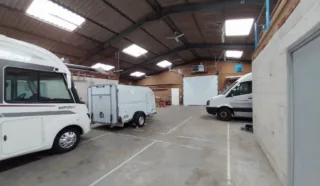  LOCAL D'ACTIVITE QUEVERT 600 m²