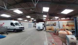  LOCAL D'ACTIVITE QUEVERT 600 m²