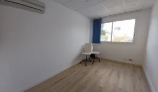  BUREAUX LOCAUX COMMERCIAUX 50 M² GUERANDE