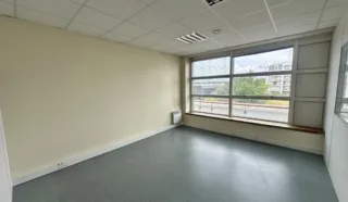  BUREAUX 48 m² CESSON-SEVIGNE
