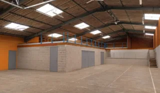  LOCAL D'ACTIVITE QUEVERT 600 m²