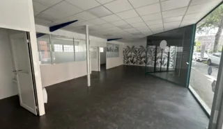  LOCAL PROFESSIONNEL 145 m² LORIENT