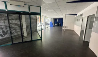  LOCAL PROFESSIONNEL 145 m² LORIENT