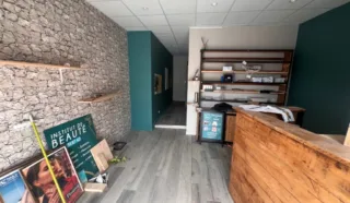  LOCAUX COMMERCIAUX 58 M² NANTES