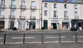  LOCAUX COMMERCIAUX 58 M² NANTES