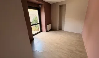  LOCAL COMMERCIAL BUREAUX VITRINE 135 m² LAMBALLE