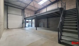  LOCAL D'ACTIVITÉS SAINT AVÉ 128 m²